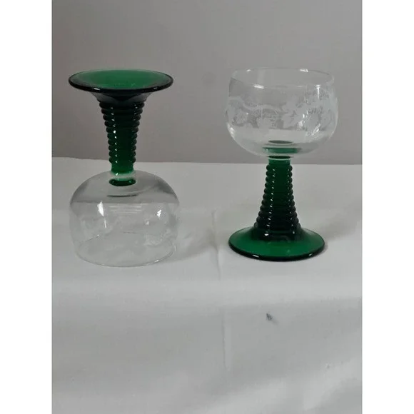 Luminarc France Green Etched Grapevine Wine Glasses beehive Stem ribbed Set of 2 - Picture 3 of 14